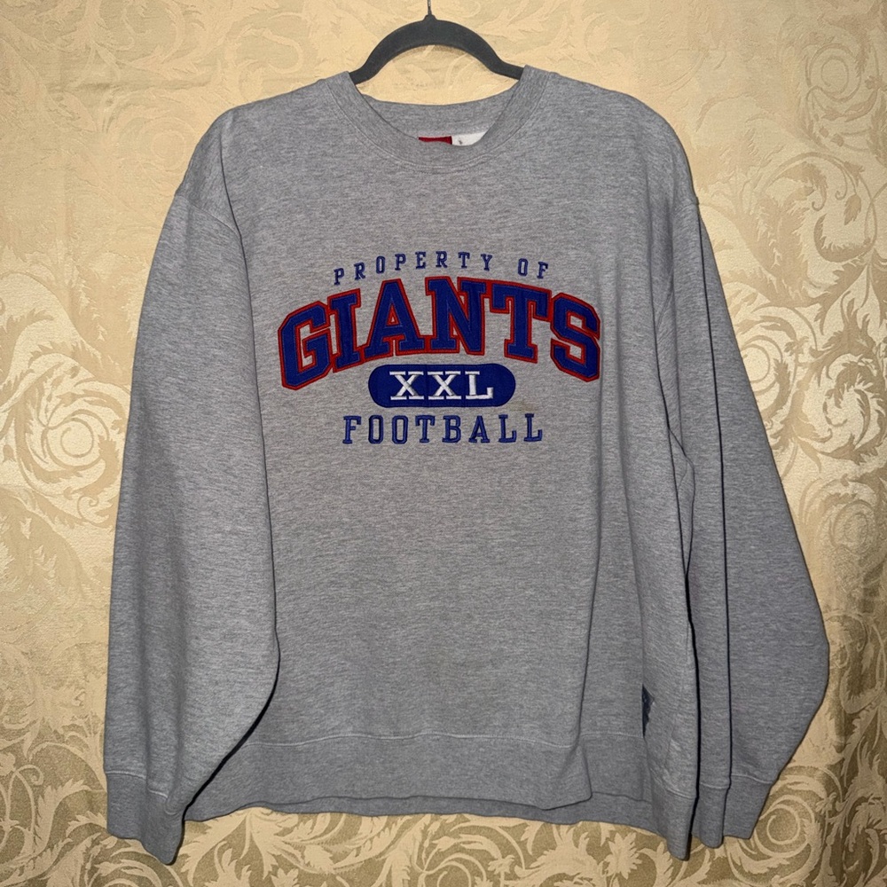 NFL Giants Gray Crewneck Sweater